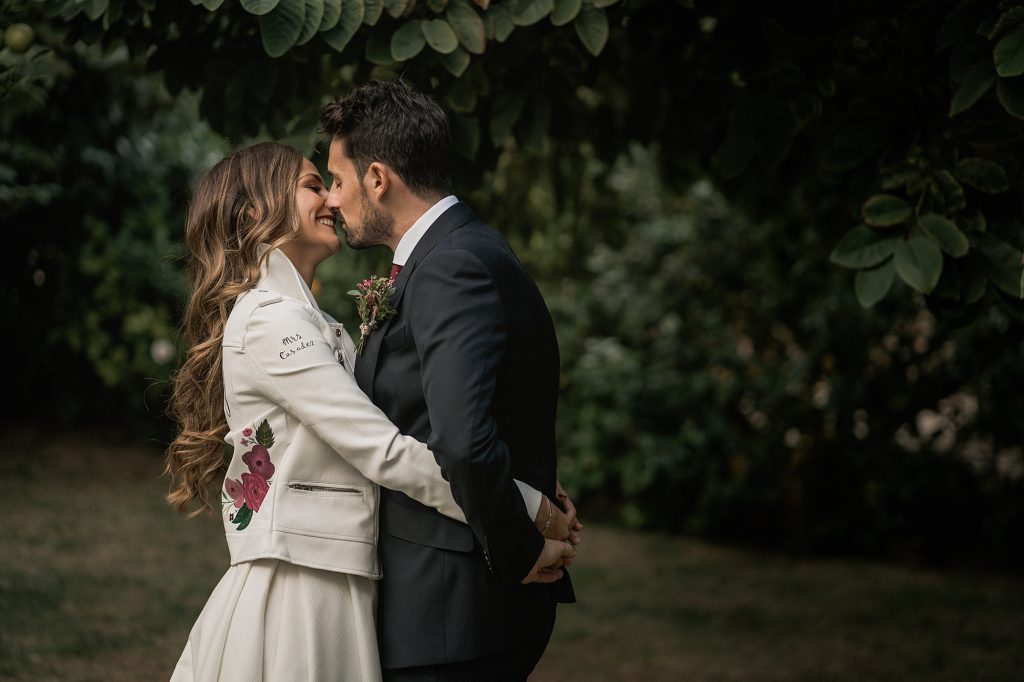 Foto de pareja después de la ceremonia